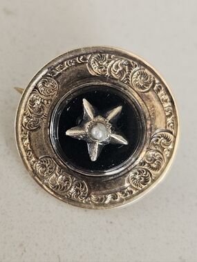 Antique Victorian Onxy Pearl 14k Gold Ornate Mouring Round Small Brooch
